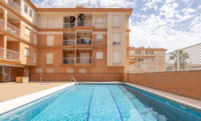 Calahonda Apartment | Holiday Apartment "Pionono Uno" with Sea View, Shared Pool & Wi-Fi