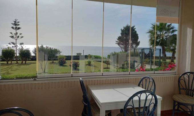 Torrox Costa Apartment | Holiday Apartment Seafront with Sea View, Covered Terrace & Wi-Fi