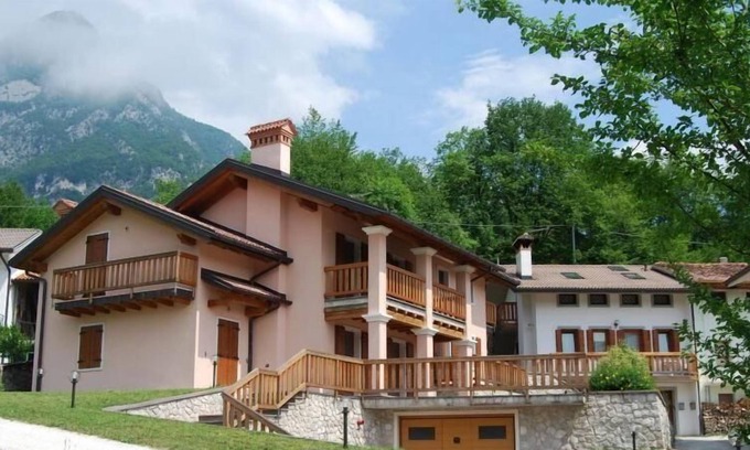 Sospirolo Apartment | Holiday apartment Sospirolo for 1 - 4 persons with 2 bedrooms - Row house