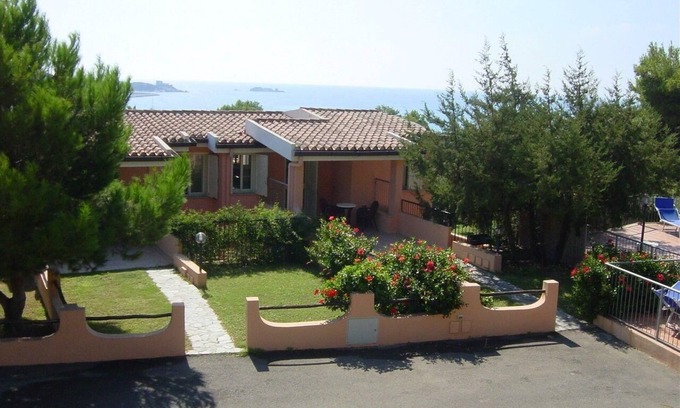 Campulongu Apartment | Holiday apartment Villasimius for 1 - 5 persons with 1 bedroom - Row house