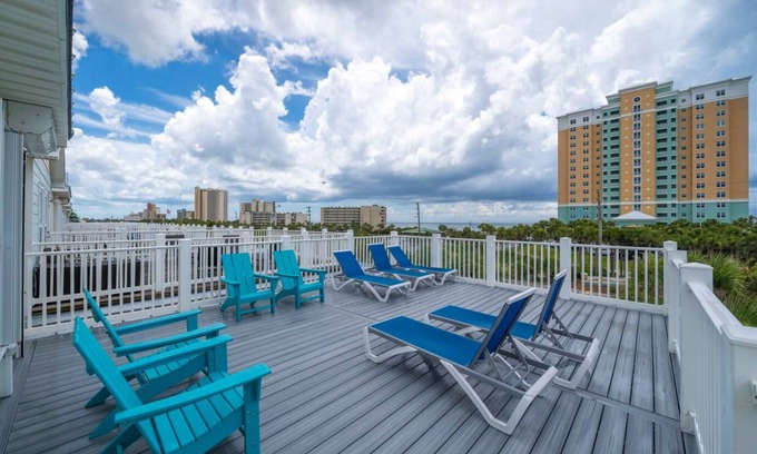 Gulf Lagoon Beach House | Holiday Beach at Thomas Drive