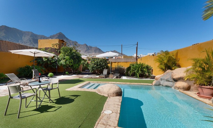 La Aldea de San Nicolas Villa | Holiday Home 'Vivienda Vacacional Folillo' with Private Pool, Wi-Fi and Air Conditioning