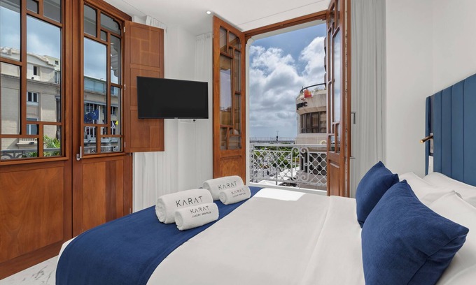 Santa Cruz de Tenerife Apartment | Holiday Apartment '2.1 Two-Bedroom Apartment' with Sea View and Air Conditioning
