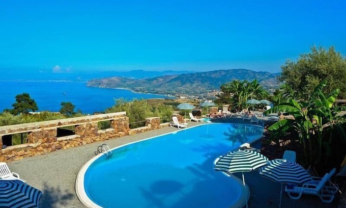 Gioiosa Marea Apartment | Holiday flat 'Benincasa C