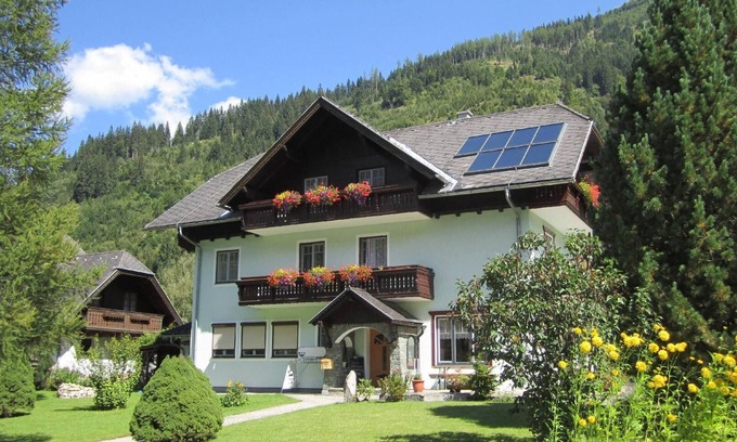 Donnersbachwald Apartment | Holiday flat no. 4 Alpine summer
