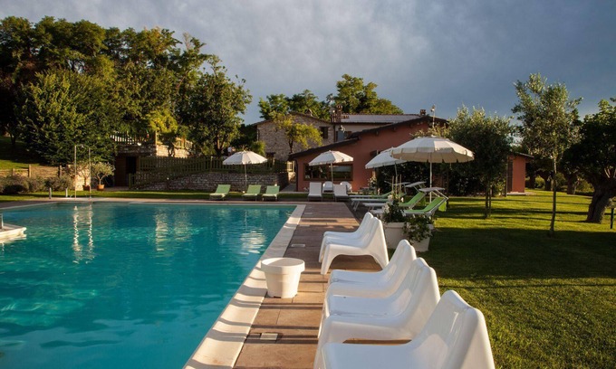 Fossombrone Apartment | Holiday flat with terrace