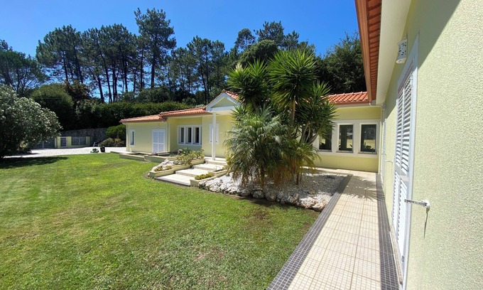 Ancora Villa | Holiday House ON THE BEACH WITH PRIVATE POOL