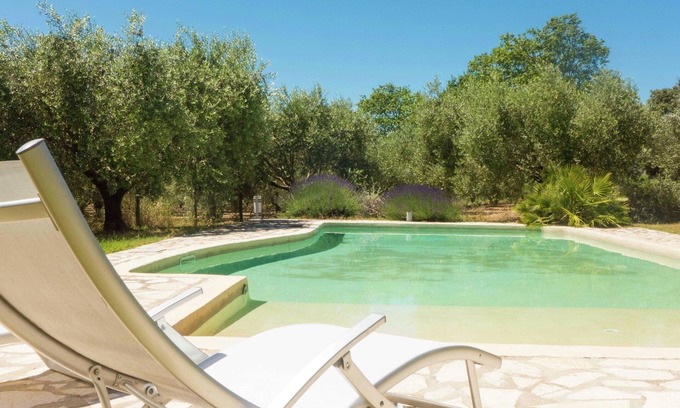 Murviel-les-Beziers House | Holiday Home in Béziers with Pool and Vineyard