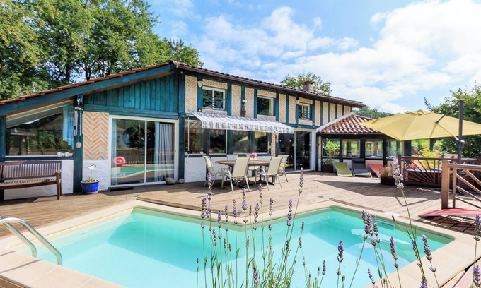 Saint-Michel-Escalus House | Holiday Home 'Espace, Calme, Confort' with Private Pool, Private Terrace and Private Garden