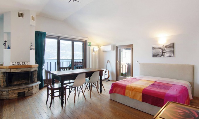 Dorio House | Holiday Home "Bernhouse" with Lake View, Balcony and Wi-Fi