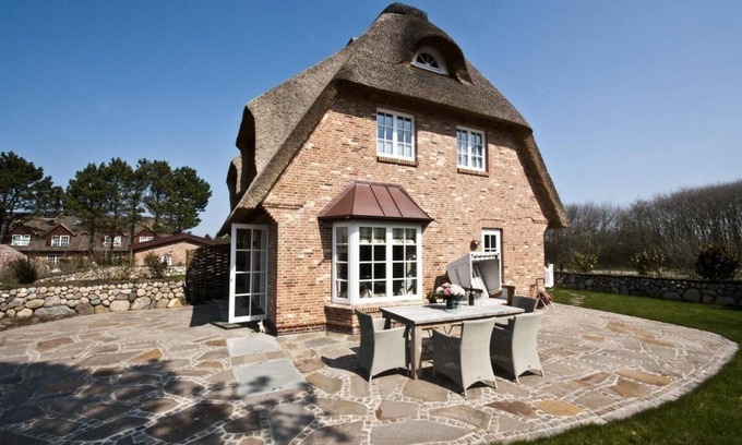 Wenningstedt-Braderup House | Holiday home Bije Ness