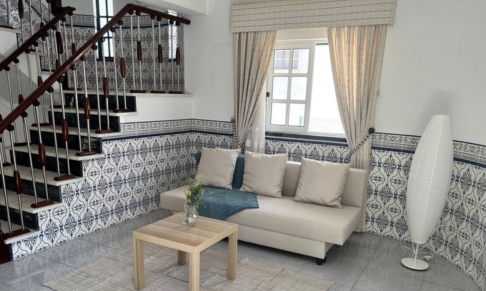 Seixal House | Holiday Home 'Braithgate Cosy' with Balcony and Wi-Fi