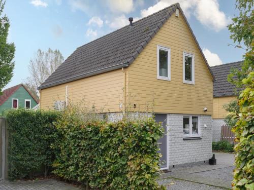 Wemeldinge House | Holiday home Bubbles, Bounce and Relax