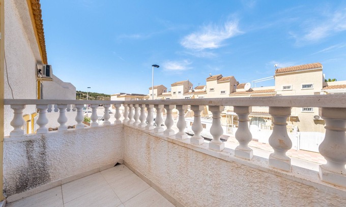 Puerto Marino House | Holiday Home "casa en la playa con piscina, terraza y relax F.C" with Shared Pool & Wi-Fi