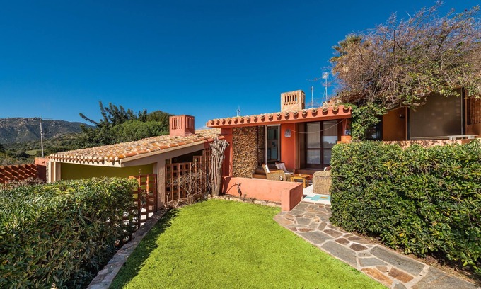Campulongu House | Holiday Home "Campulongu Suite" with Sea View, Wi-Fi, Garden & Terrace