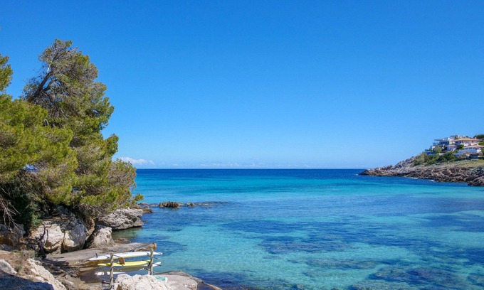 Cala Bona House | Holiday Home Casa Aina near the Beach with Pool & Wi-Fi
