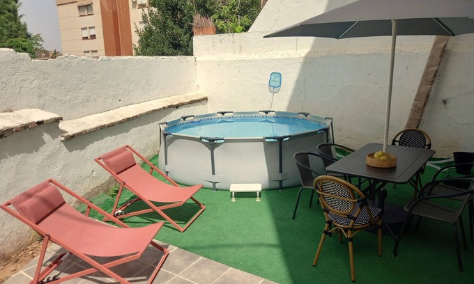 Cervantes House | Holiday Home 'Casa Con Jardín, Aparcamiento' with Mountain View, Wi-Fi and Air Conditioning