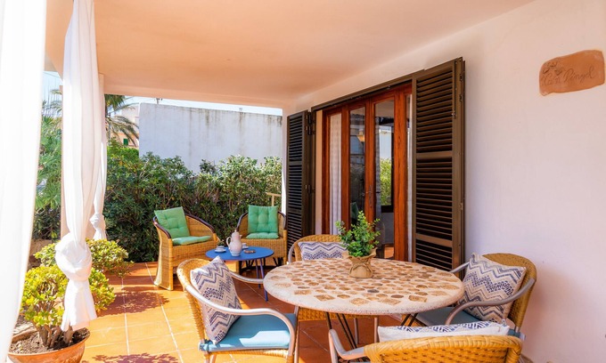 Cala Figuera House | Holiday Home 'Casa Can Pinyol' with Private Terrace, Wi-Fi and Air Conditioning
