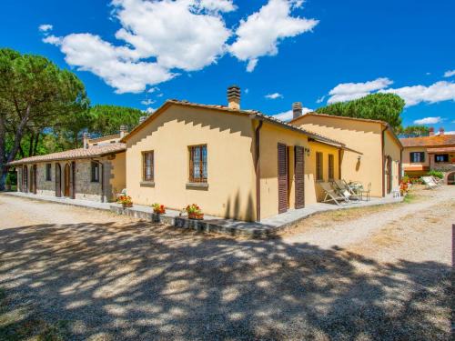 Bucine House | Holiday Home Cedri Alti-3 by Interhome