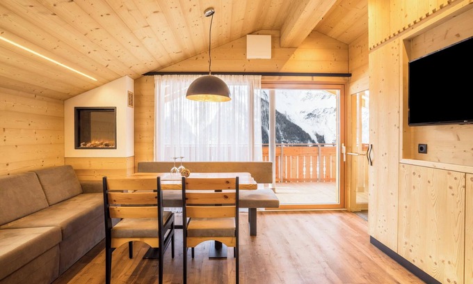 Selva dei Molini Ski Chalet | Holiday Home "Chalet Reisnock-Hochgruberhof" in Idyllic Mountain Location with Sauna