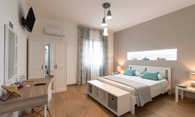 Santa Ninfa Apartment | Holiday Home "Civico 17" with Wi-Fi & A/C