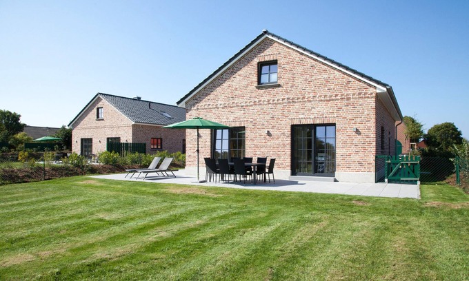 Westermarkelsdorf House | Holiday home for 8 guests with 140m² in Westermarkelsdorf (51526)