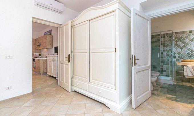 Rudalza House | Holiday Home 'Domus Pintadas 2' with Private Terrace, Wi-Fi and Air Conditioning