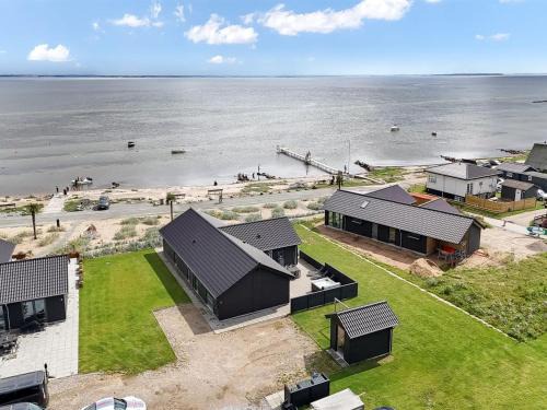 Grønninghoved Strand House | Holiday Home Eino - 30m from the sea by Interhome