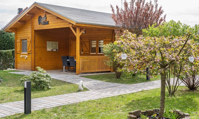 Boxberg/O.L. House | Holiday Home 'Ferienhäuser Familie Täubert' with Private Terrace, Private Garden and Wi-Fi