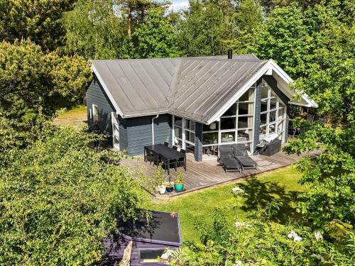 Grena Strand House | Holiday Home Hellin - 175m from the sea by Interhome