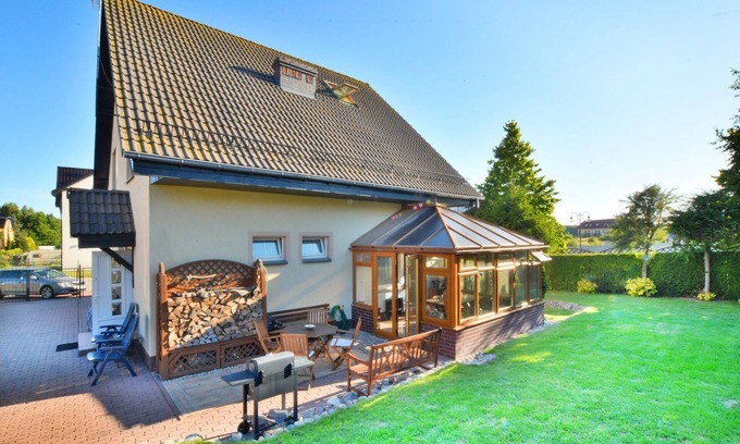 Jaroslawiec House | Holiday Home in Jarosławiec near the Beach