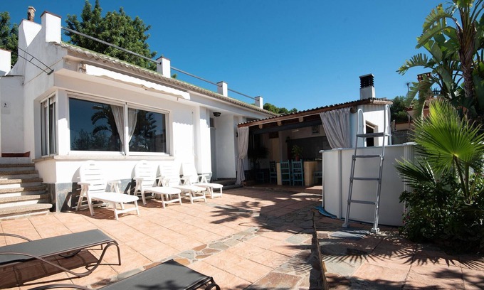 Sant Jaume dels Domenys House | Holiday Home in Sant Jaume dels Domenys with Swimming Pool