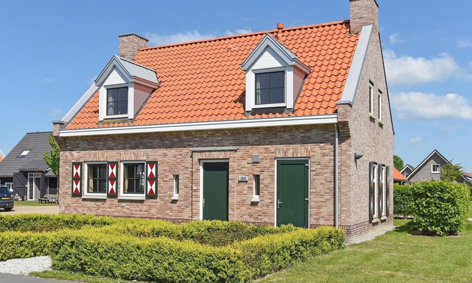 Nieuwvliet House | Holiday Home in Zeeland near North Sea Beach