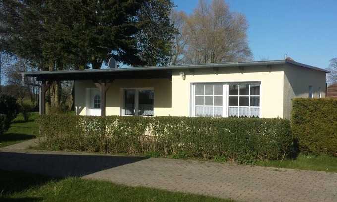 Neuenkirchen House | Holiday home Ingrid auf Rügen am Bodden