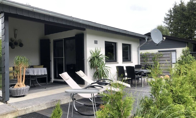 Usseln Apartment | Holiday home Kent Comfortable Vacation Home