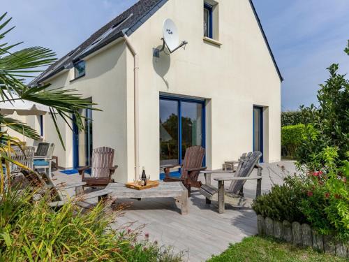 Kerlouan House | Holiday Home Ker Simor Ty Mer by Interhome