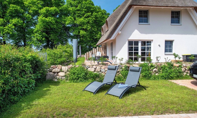 Am Salzhaff House | Holiday Home 'KiteZeit' – Baltic Sea Paradise for Families & Groups up to 6 People