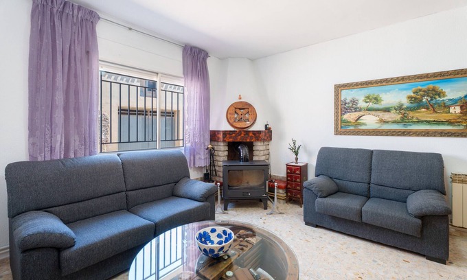 Camporrobles House | Holiday Home "La Luna" with Private Terrace & Wi-Fi