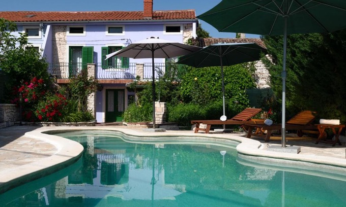 Manjadvorci House | Holiday Home Ladonja