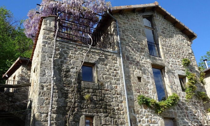 Gluiras House | Holiday home "Les Glycines