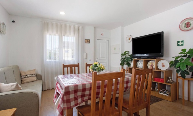 Fatima House | Holiday Home 'Monte Dos Pastorinhos' with Balcony and Wi-Fi