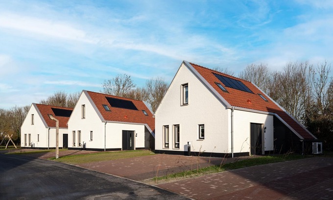 Nieuwvliet House | Holiday Home near North Sea Beach