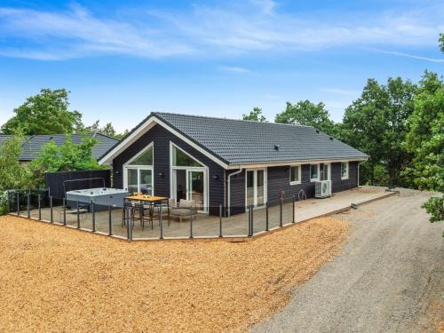 Vibæk Strand House | Holiday Home Nona - 150m from the sea by Interhome