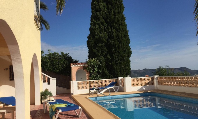 Orba House | Holiday home off the usual hustle and bustle - an oasis of peace