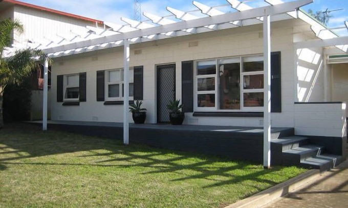 Port Hughes House | Holiday Home - Perfect spot for your next coastal escape