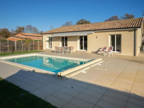 Carcans House | Holiday Home Philibert by Interhome