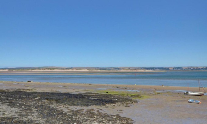 Appledore House | Holiday Home Rock Rose Cottage by Interhome
