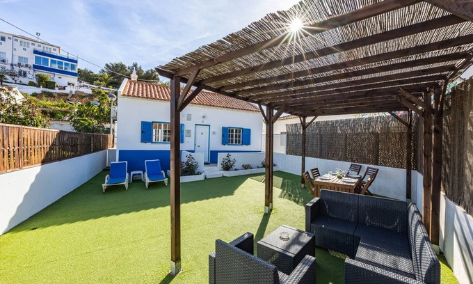 Salema House | Holiday Home "Salema Beach House" with Wi-Fi