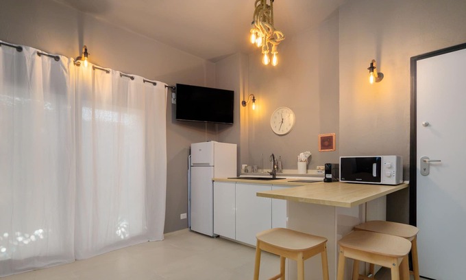 Portisco House | Holiday Home "Urbansea Bilo" with Garden, Terrace & Wi-Fi