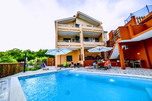 Biokovsko Selo House | Holiday Home Veronika near Makarska, private pool
